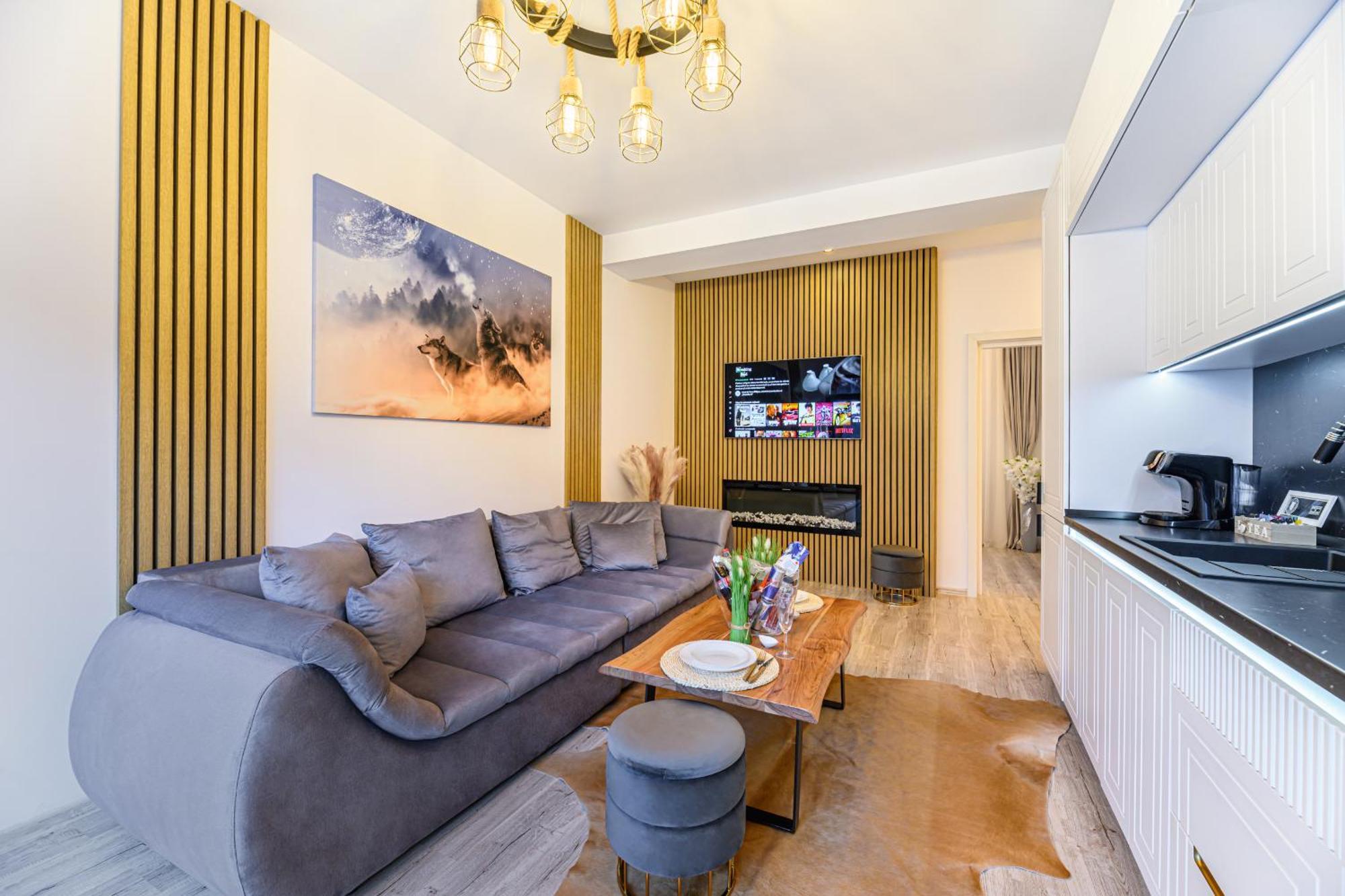 Ama Garden Apartment Buşteni エクステリア 写真