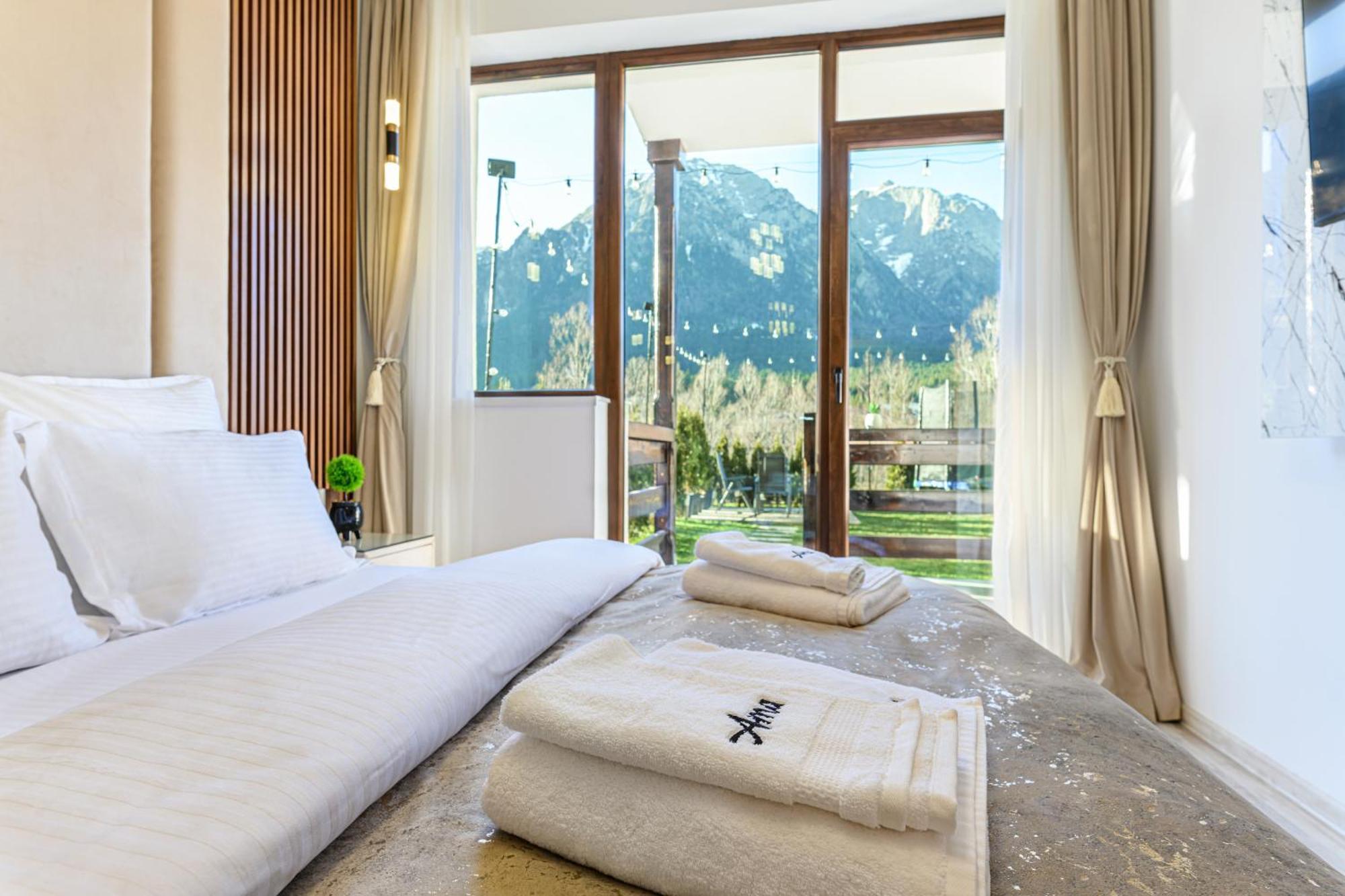 Ama Garden Apartment Buşteni エクステリア 写真